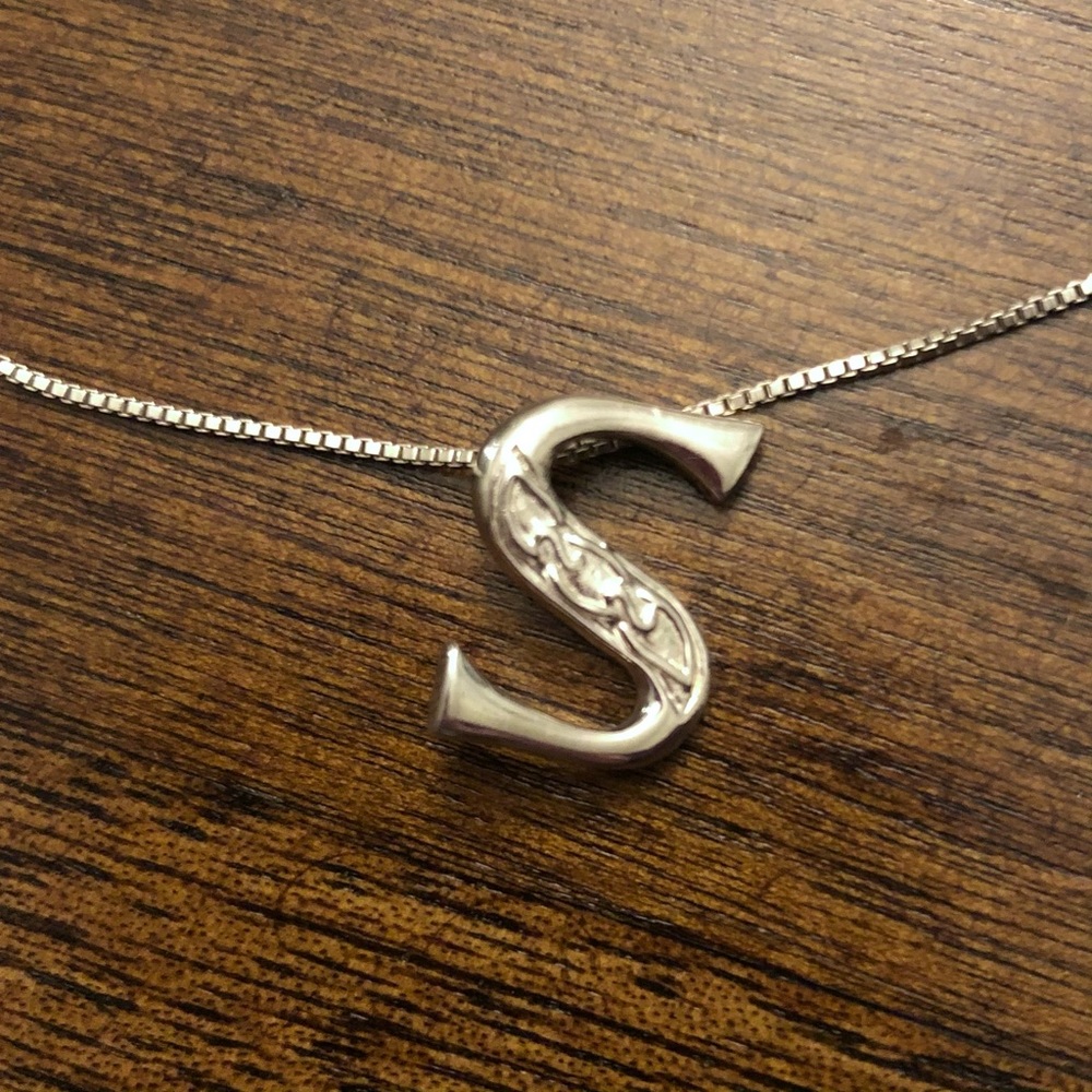 Silver “S” Necklase